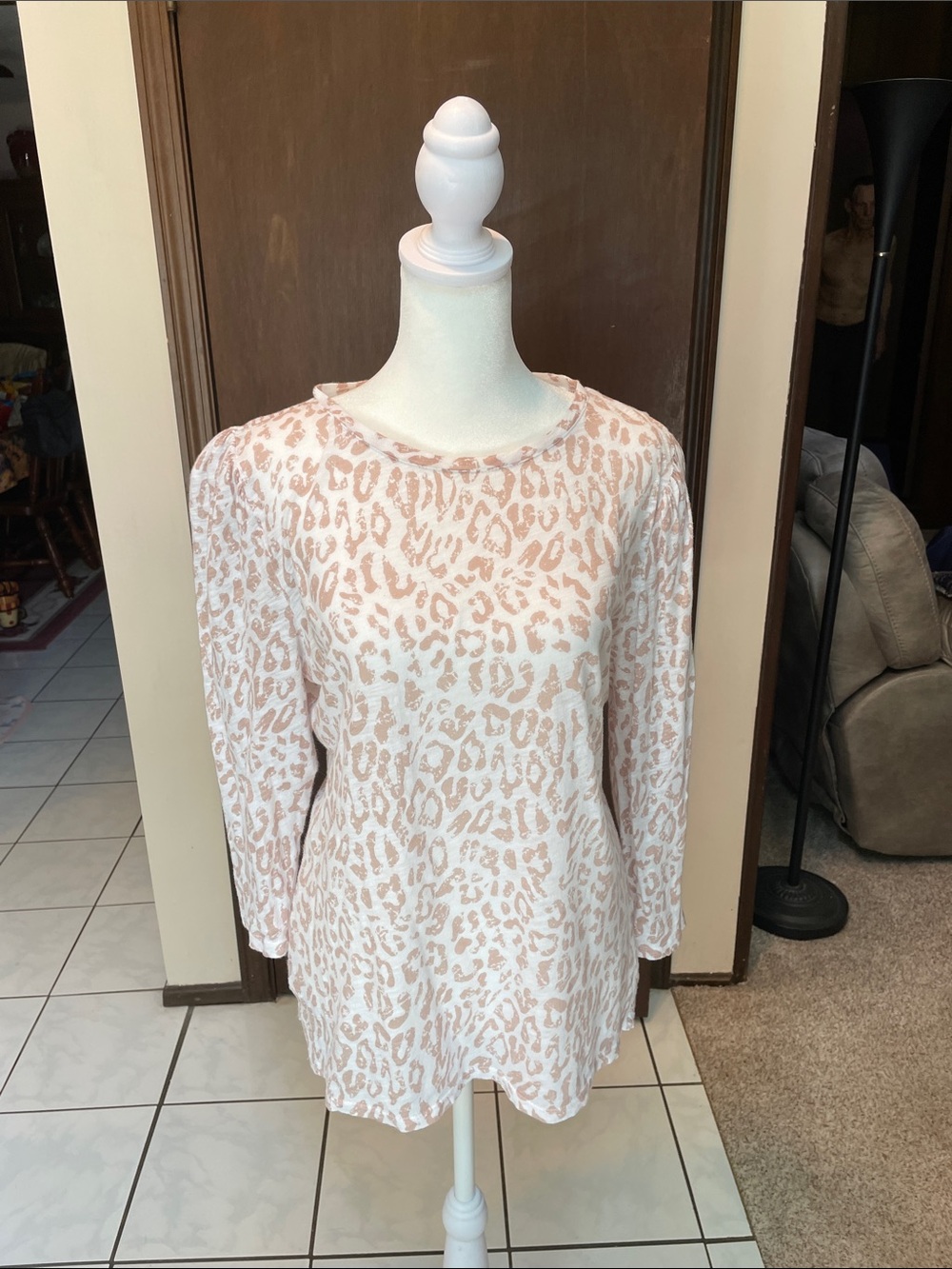 INC International Concepts Cream and Blush Leopard Print 3/4 Sleeve Top